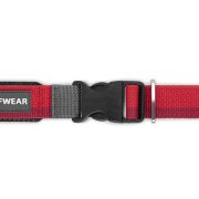 newCopy of 40353-RoamerLeash-RedCurrant-BuckleClosed-2500